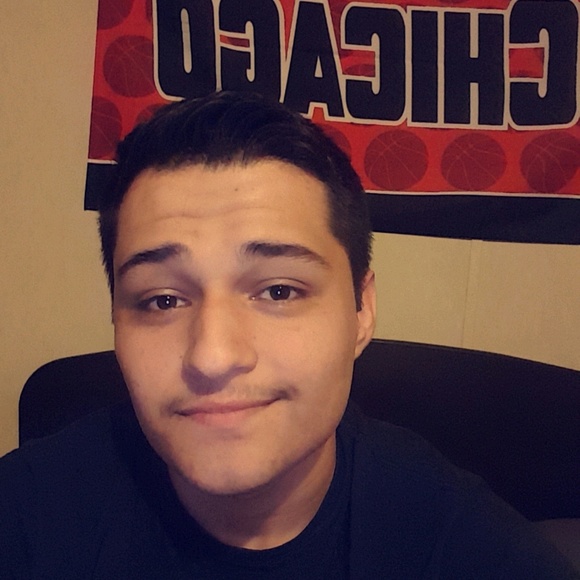 Meet your Posher, Emilio - Picture 1 of 1